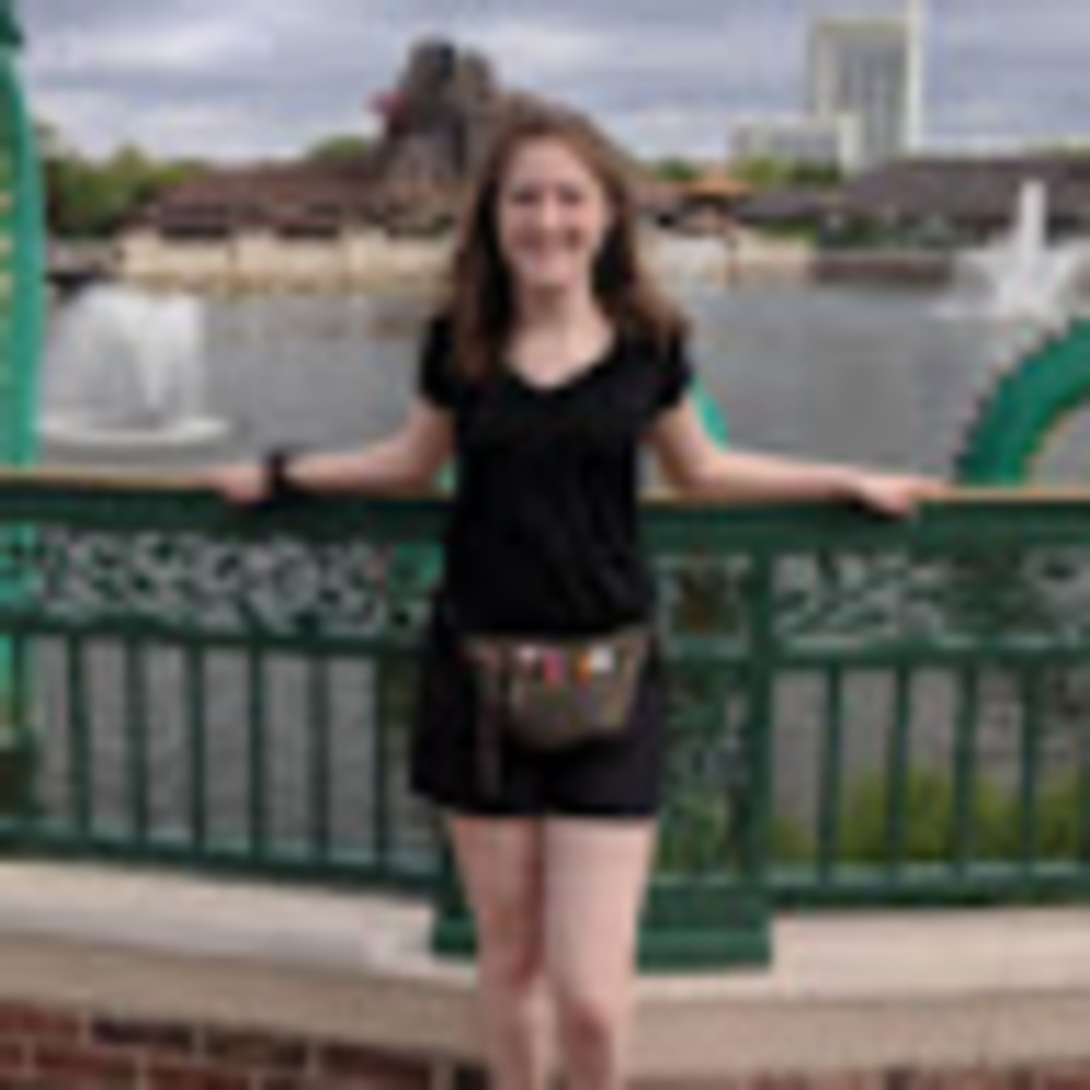 Meet your Posher, Emily